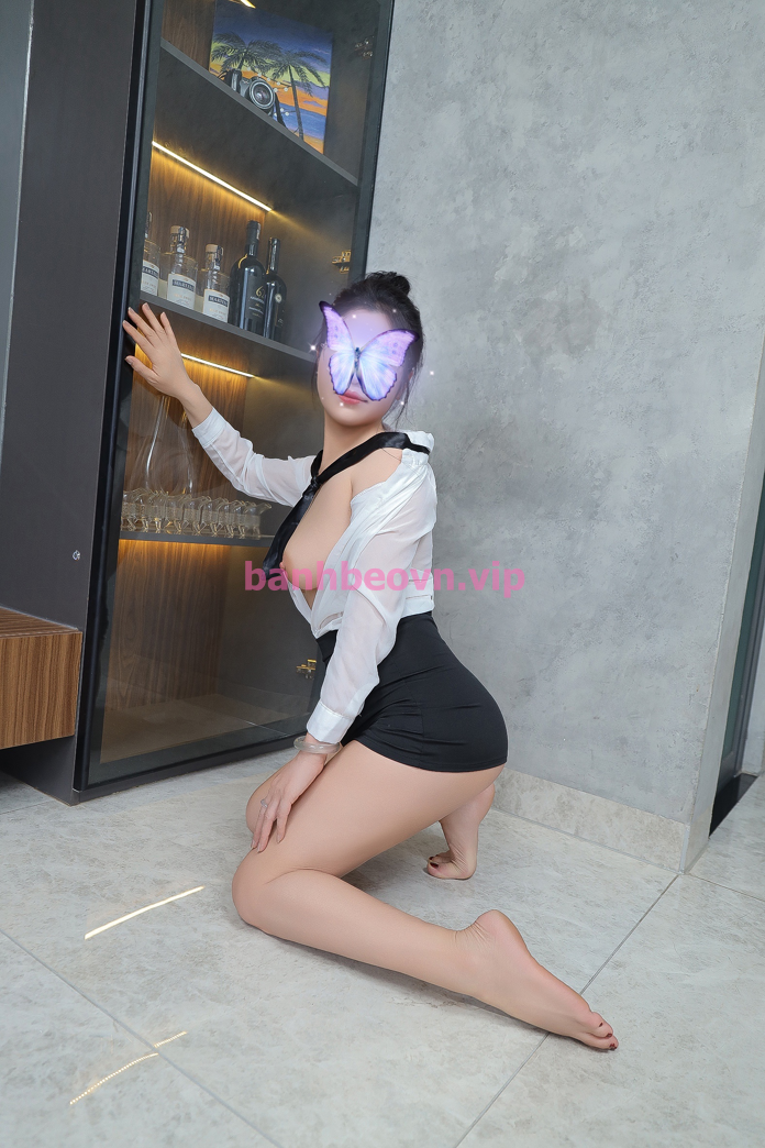 ♥️ QUỲNH ANH ♥️ Gái Ngoan Hiền Body Chuẩn Nhẹ Nhàng Như Người Yêu