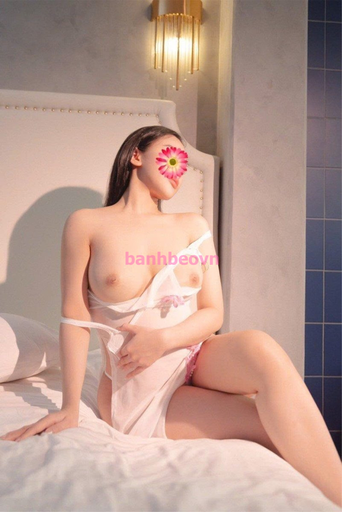 DIỆP CHI - GÁI GỌI ĐẸP NGẤT NGÂY - LÀN DA TRẮNG MUỐT - BÍM HỒNG HÀO VÚ TO 